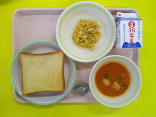 ７月４日　給食献立